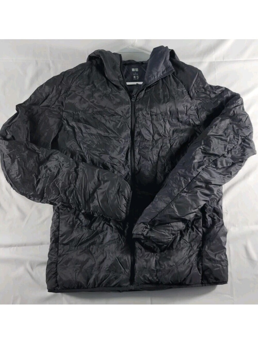 Uniqlo Jacket Mens Large Black Full Zip Lightweight Down Hooded Puffer Outdoors